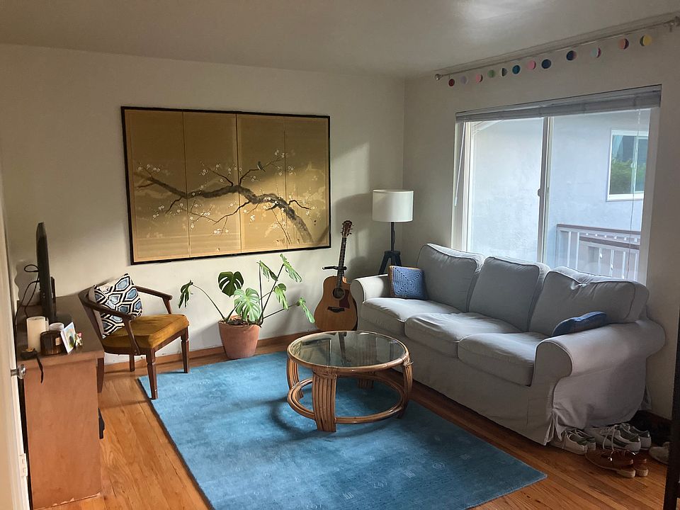 1st image of 907 Fremont Pl APT 4