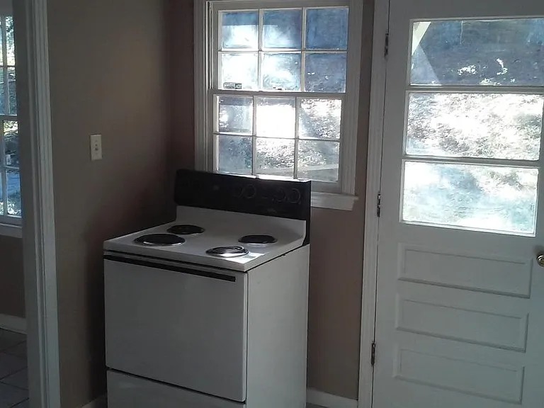 4161 Yorkshire Ln — Photo 8