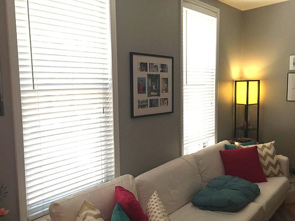 4th image of 2434 N Southport Ave APT 1F
