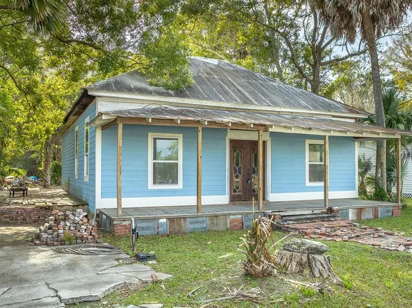 146 12th St, Apalachicola, FL 32320