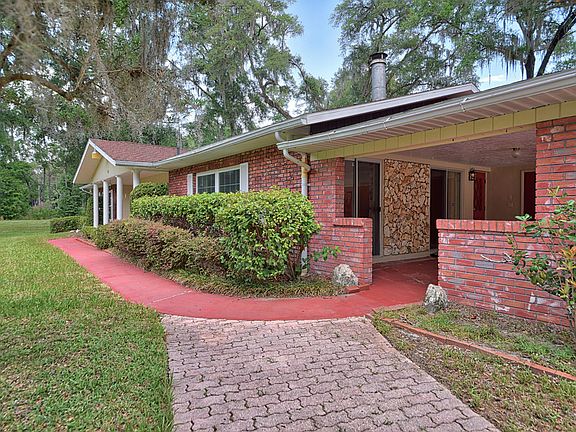 5th image of 48 Lake Wood Cir