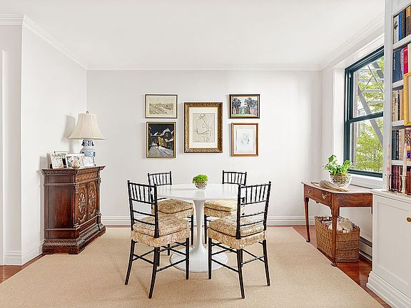 3rd image of 708 Washington St APT 4A