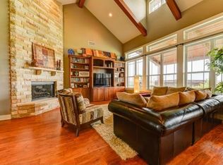 15610 Lund Carlson Rd, Coupland, TX 78615