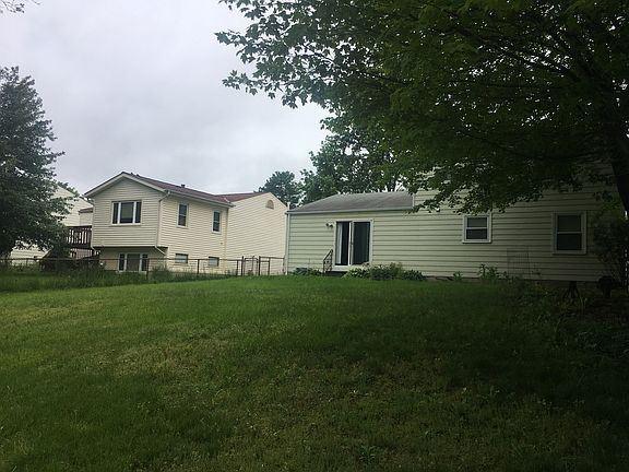 2nd image of 1296 Denise Dr