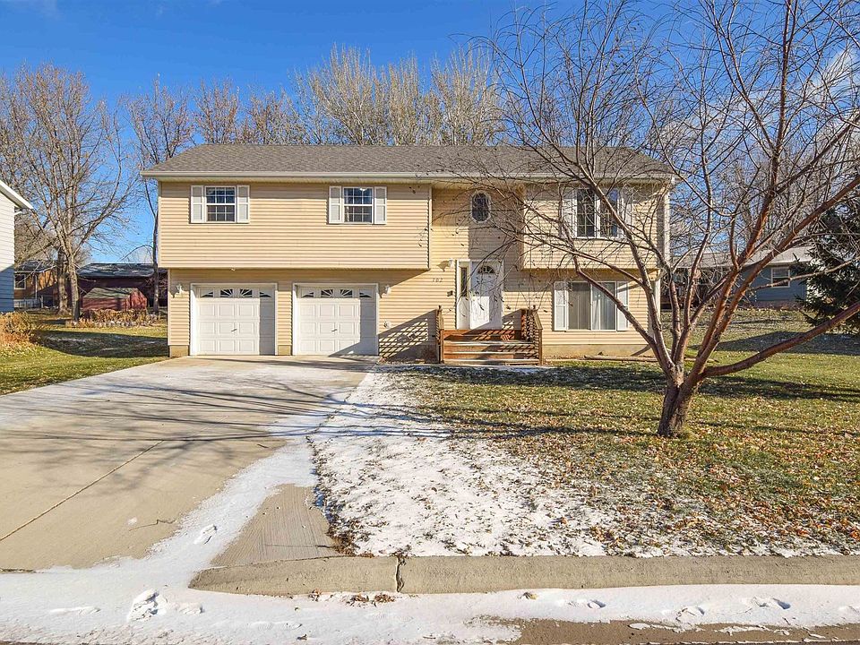 702 Royal Ave, Crooks, SD 57020 Zillow
