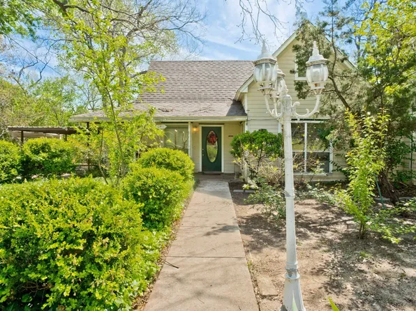 304 Soward Ave, Weatherford, TX 76086