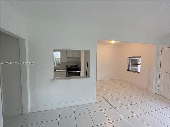 4th image of 17103 NE 22nd Ave #17101