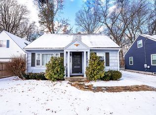 120 Lamont St, Springfield, MA 01119