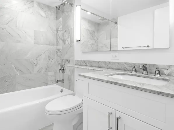 215 East 68th Street image 4 of 4