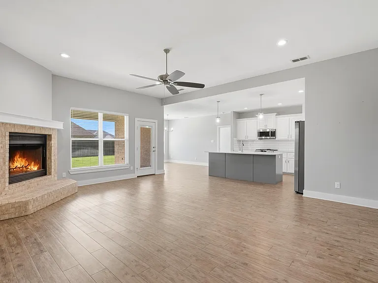 6609 Desert Willow Trl — Photo 6