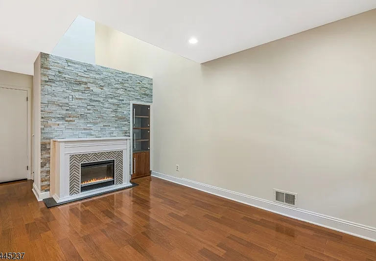 3 Tory Ct — Photo 6