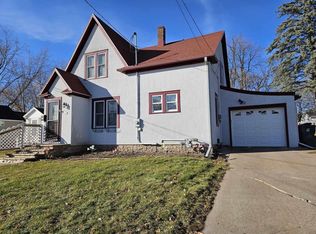 110 N Oak Ave, Marshfield, WI 54449