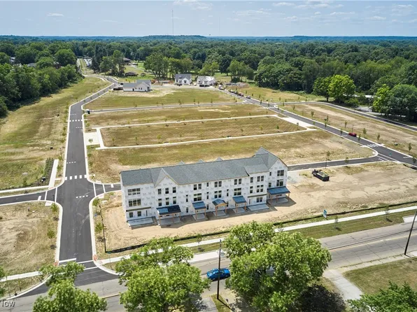 11-S/L Sunrise View Dr #W, Akron, OH 44313