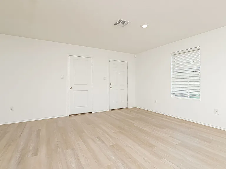 8027 Nube Medina — Photo 5