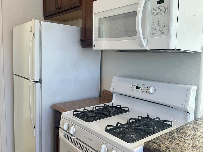 44900 Rubidoux St — Photo 7