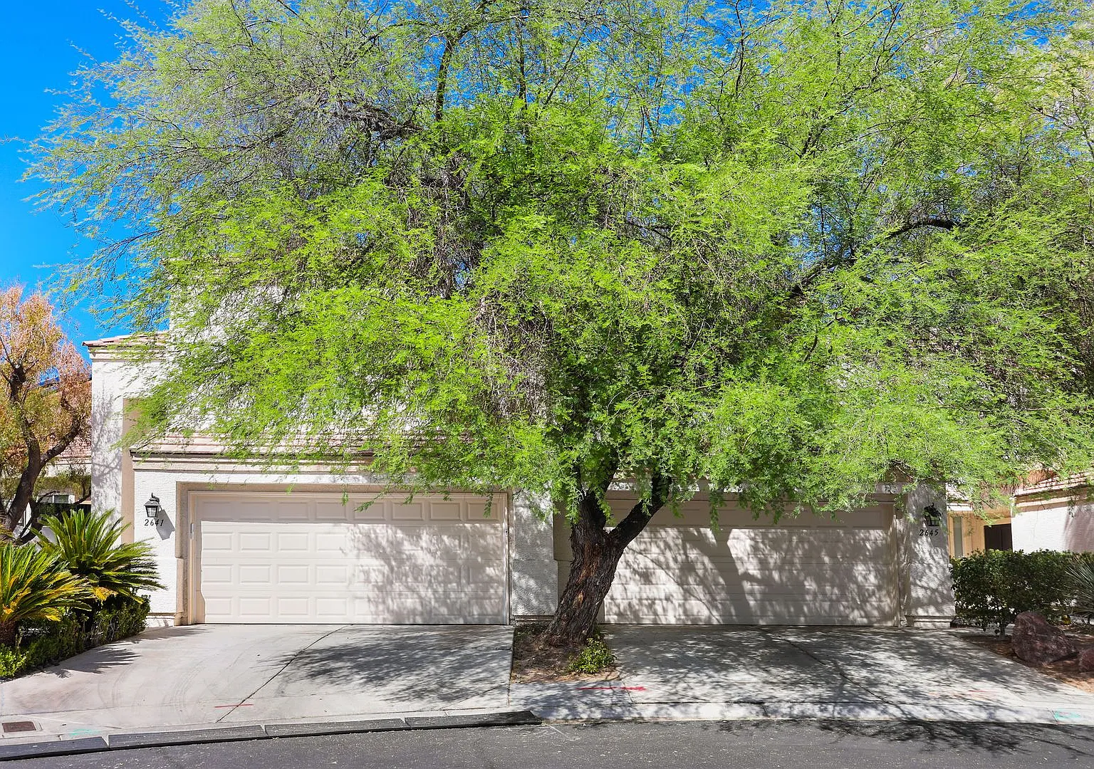 Beautiful Townhome 1st Floor Primary Suite Desert Shores Racquet Club — Photo 3