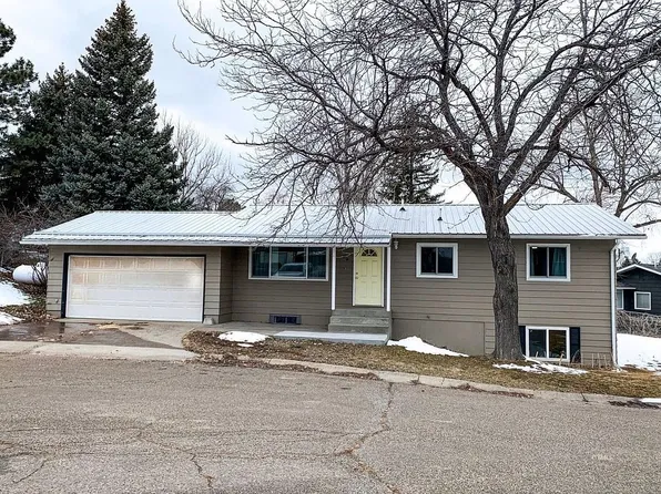 36 Yucca Dr, Colstrip, MT 59323