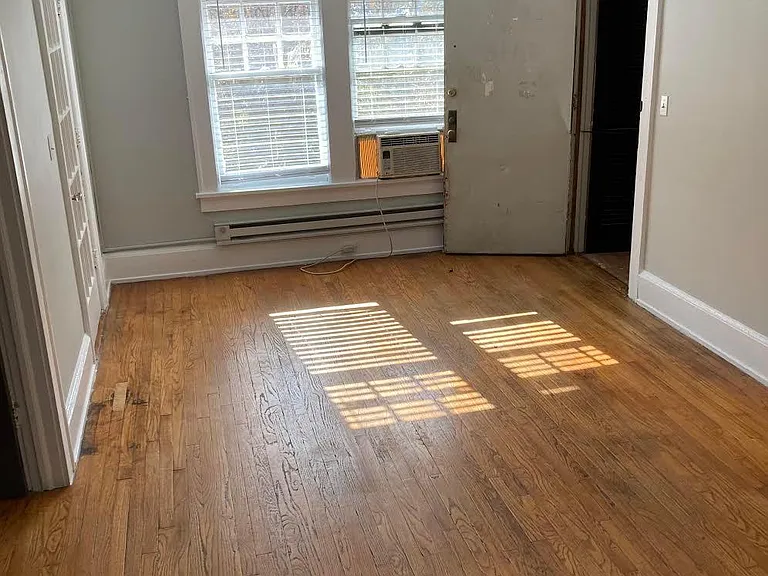 1132 Virginia Ave NE #11 — Photo 4