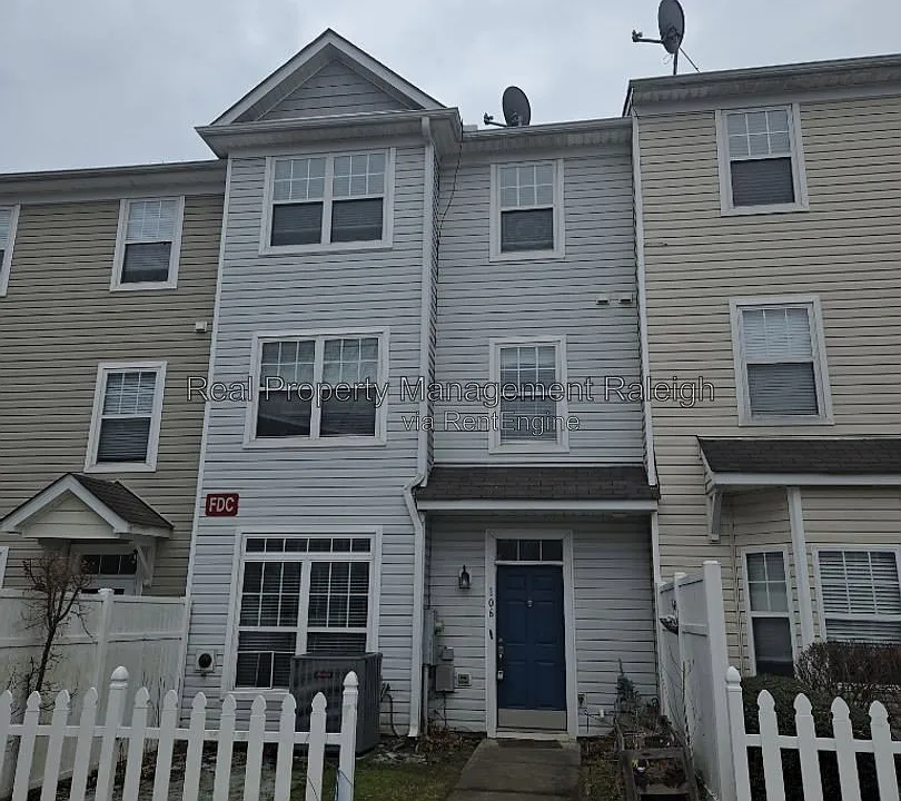 8631 Neuse Club Ln #106