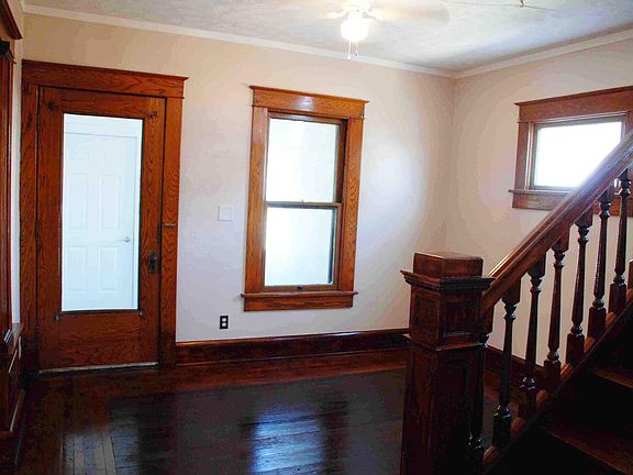 5th image of 525 Plymouth St