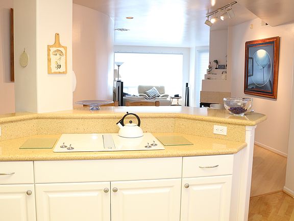 Open Kitchen