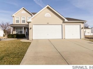 213 Americana Cir, Fairview Heights, IL 62208