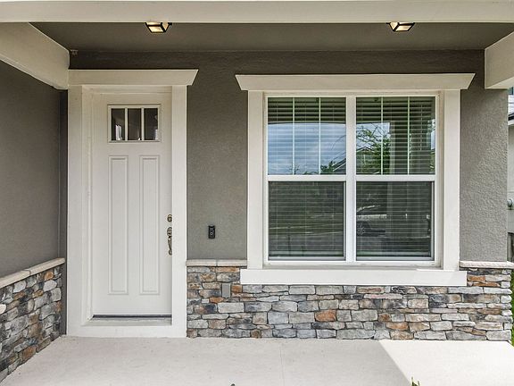 2nd image of 2099 Farnham Dr