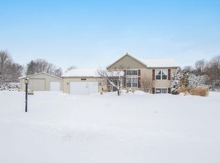455 Beam Ct NW, Sparta, MI