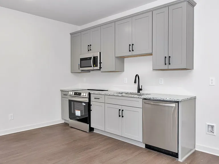 2506 Freeman Rd — Photo 11