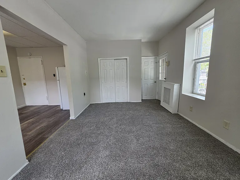 1366 E 58th St #3 — Photo 23