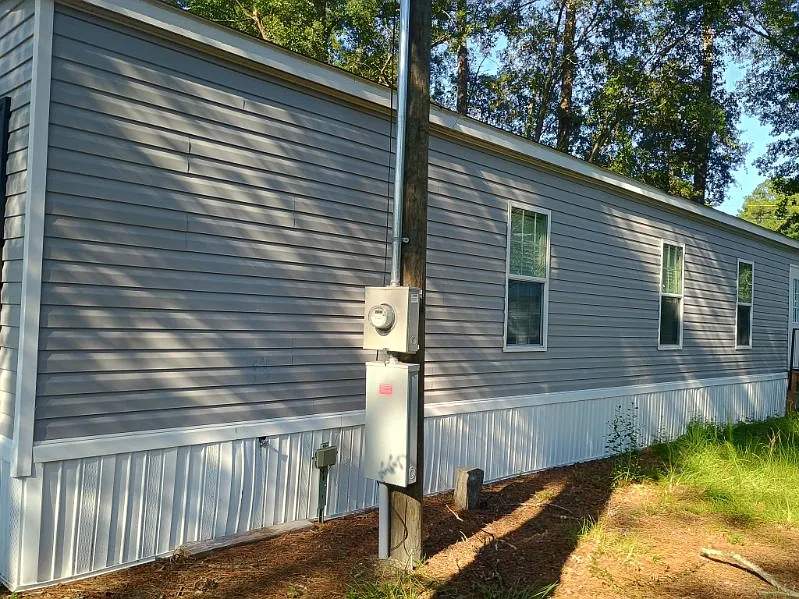 3 bed, $1,499 — Photo 2