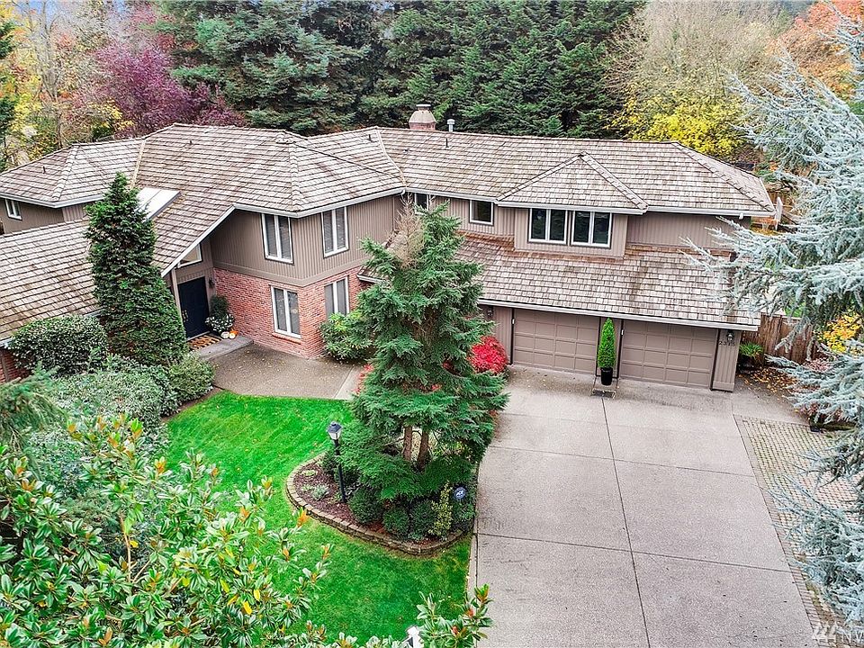 1st image of 2315 85th Pl NE