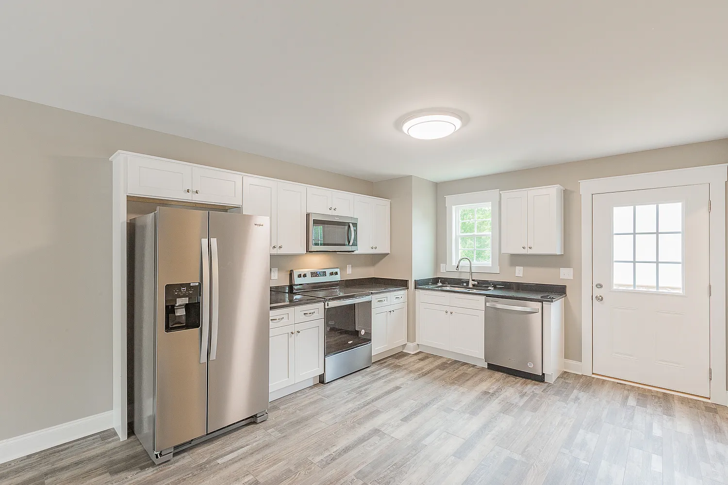 2 bed, 1.5 bath, 1000 sqft, $1,400 — Photo 2