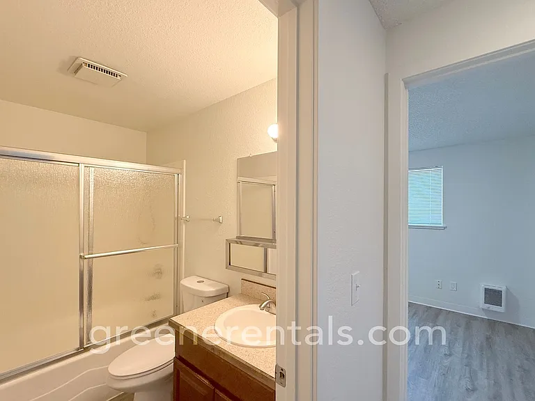 West Main Street Apartments — Photo 9