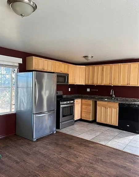 1420 Moon Valley Way #1/2 — Photo 2