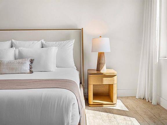 3rd image of 102 24th St APT 1412