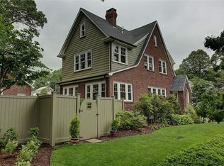 121 Spencer Ave, Warwick, RI 02818