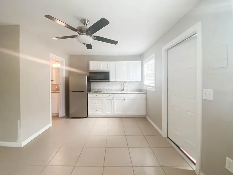 2313 W Cordelia St #3 — Photo 7