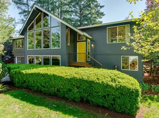 2490 SW Scenic Dr, Portland, OR 97225