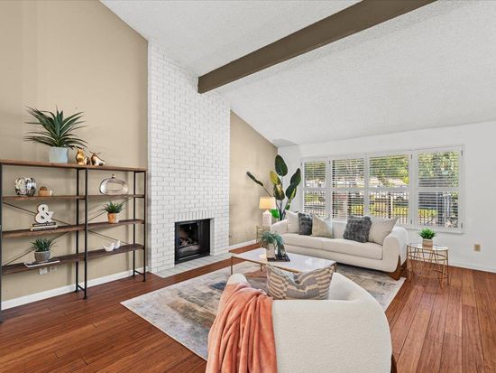 10 W Lancaster Dr, Stockton, CA 95207