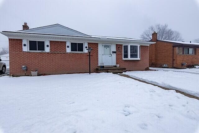 1st image of 28612 Patricia Ave
