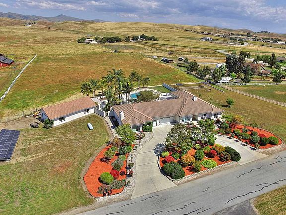 3rd image of 835 Heatherwood Estates Dr
