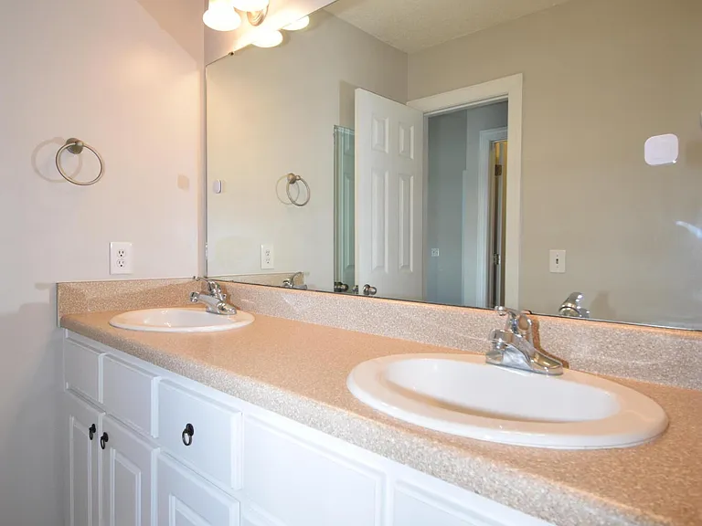 3616 Fescue Dr — Photo 9
