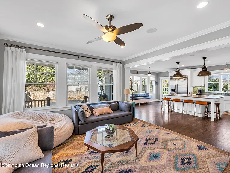 118 Madison Ave — Photo 16