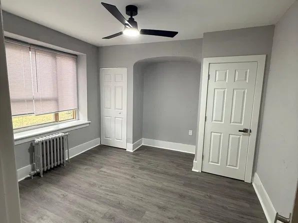 217 W Walnut Ln, Philadelphia, PA