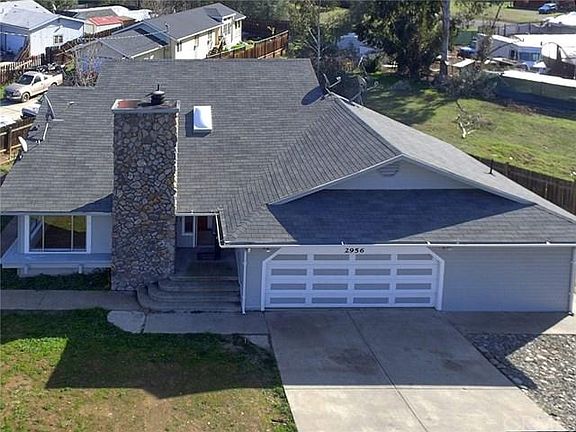 4th image of 2956 Peach Way