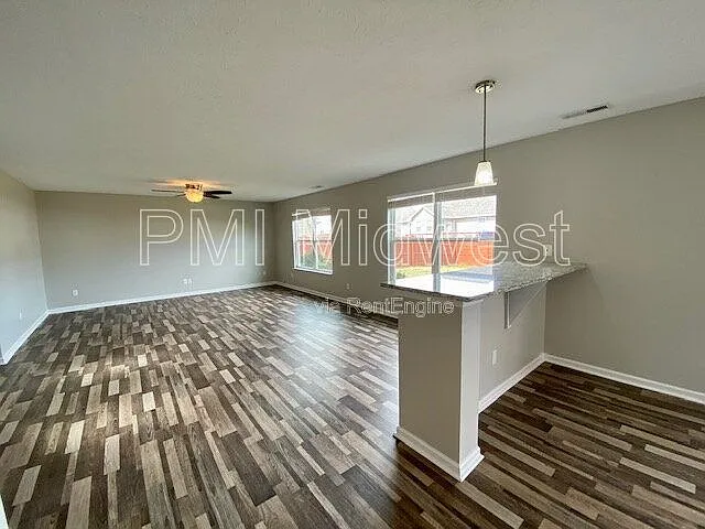 8014 Harshaw Dr — Photo 16