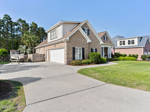 4th image of 640 Spencer Court