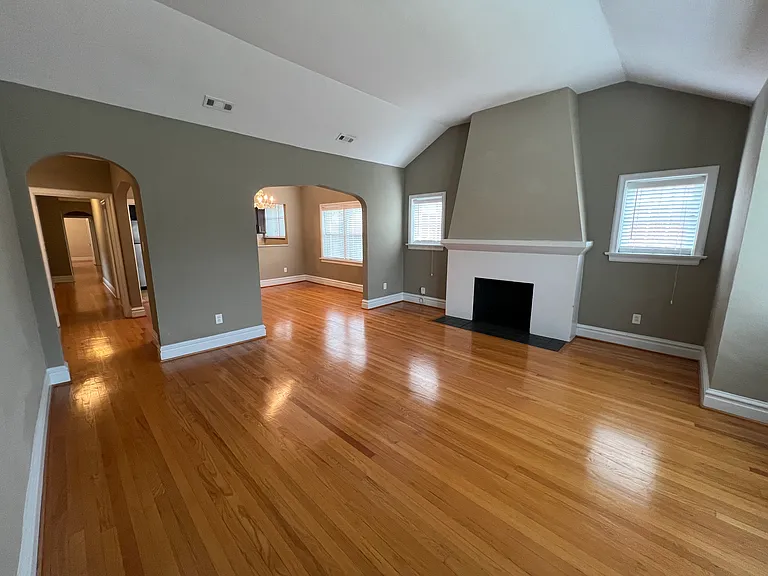 7311 Pershing Ave #1E — Photo 5