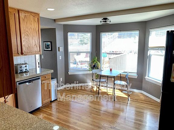 5th image of 2335 Amberwood Ln